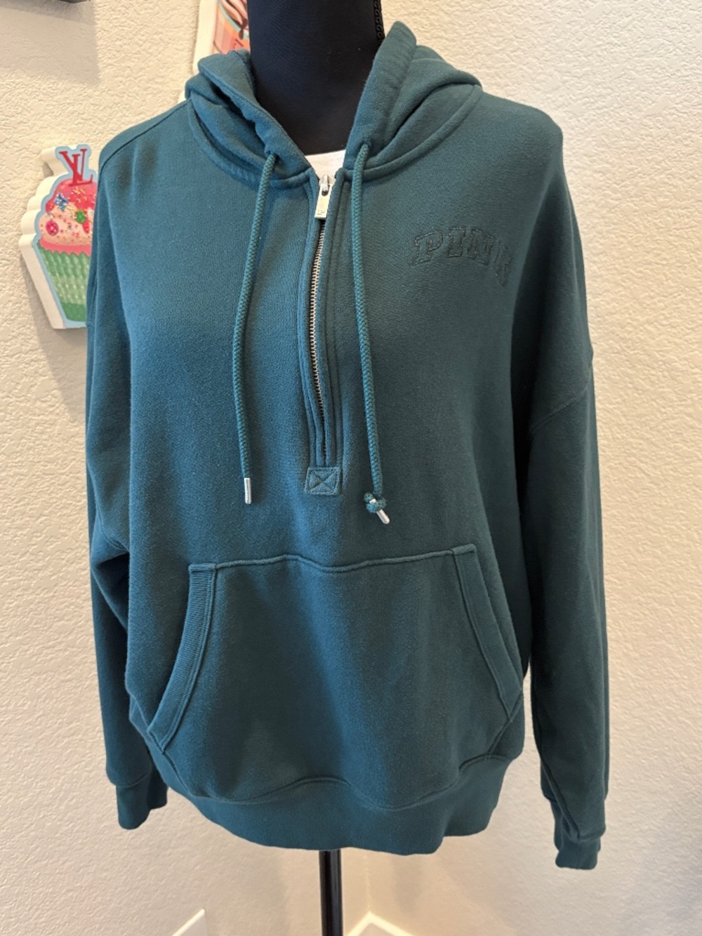 PINK Victoria's Secret Green Embroidered Logo Hooded Sweatshirt Campus 1/2 Zip M